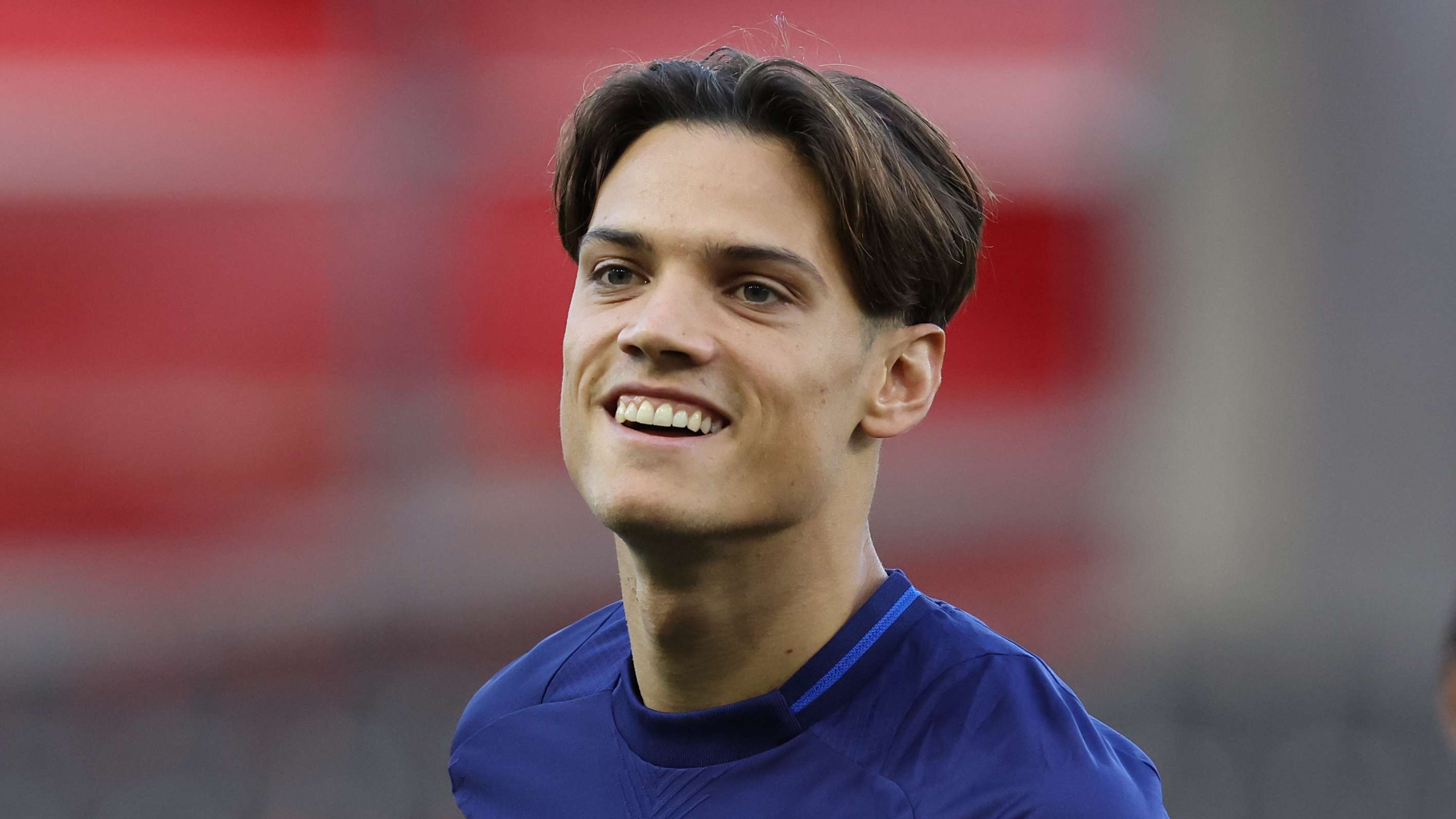 上海上港新球场地址及周边设施介绍与配套服务分析