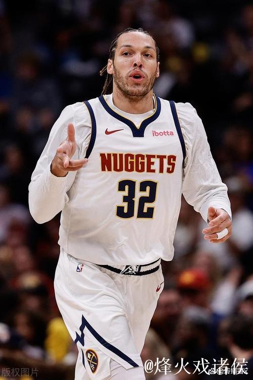 双子星与火箭提前续约 戈登4年1.33亿留掘金