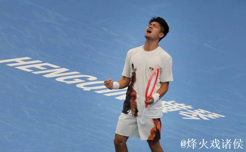 吴易昺2-1商竣程 首进全运会网球男单决赛即夺冠